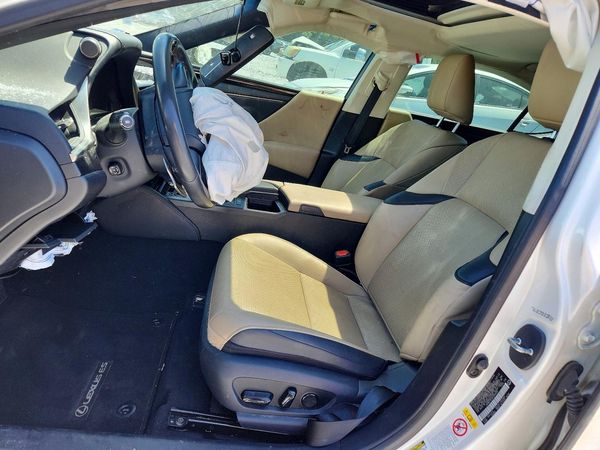 2019 LEXUS ES 350