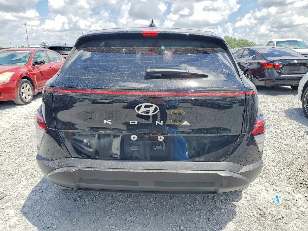 2026 HYUNDAI KONA SE