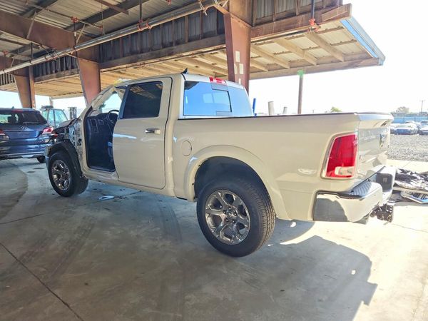2019 RAM 1500 CLASSIC Laramie