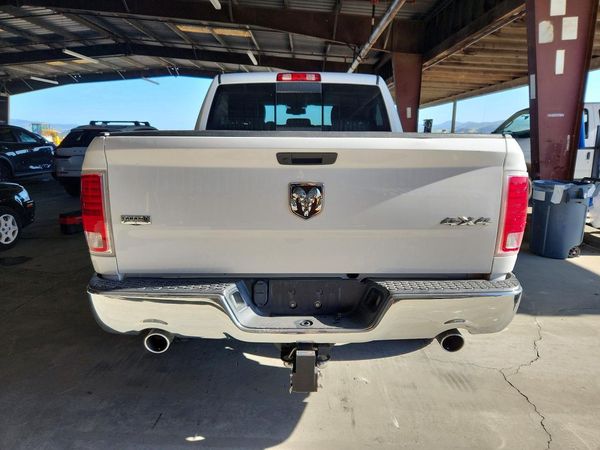 2019 RAM 1500 CLASSIC Laramie
