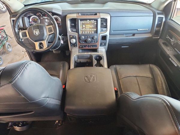 2019 RAM 1500 CLASSIC Laramie