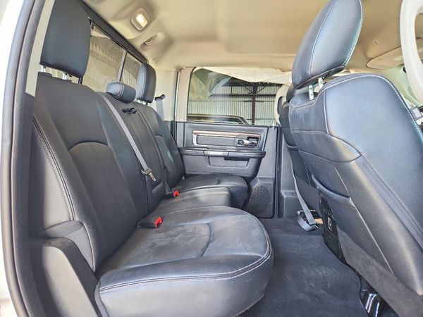 2019 RAM 1500 CLASSIC Laramie