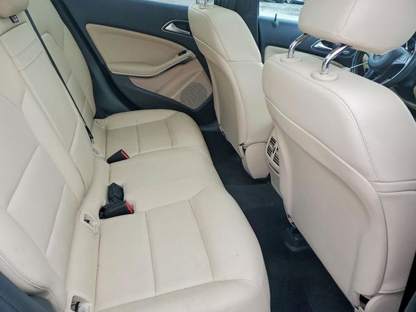 2019 MERCEDES-BENZ GLA