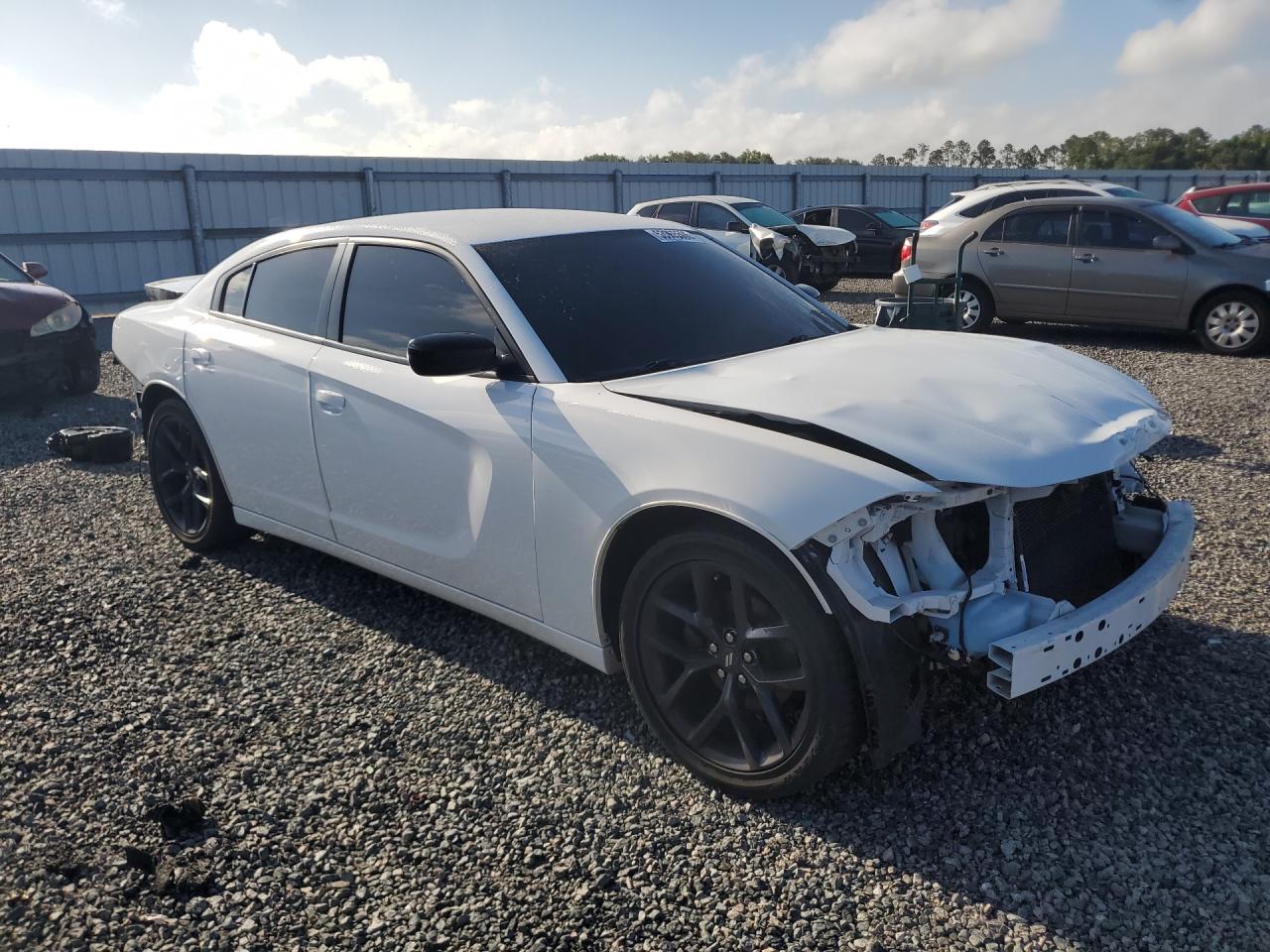 2020 DODGE CHARGER SXT
