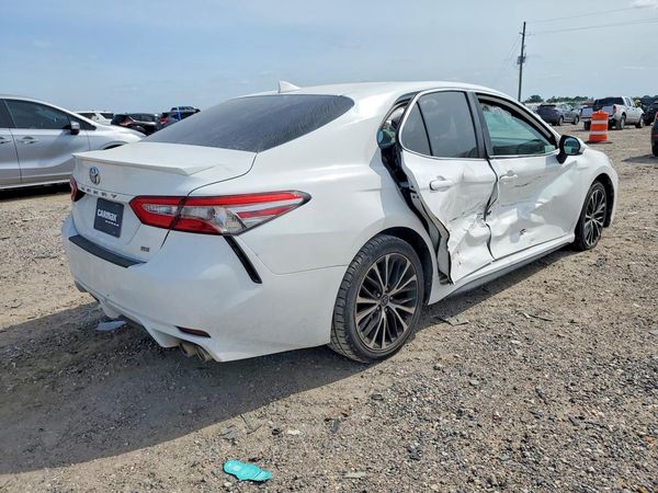2019 TOYOTA CAMRY