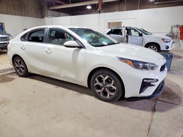 2021 KIA FORTE FE, LXS