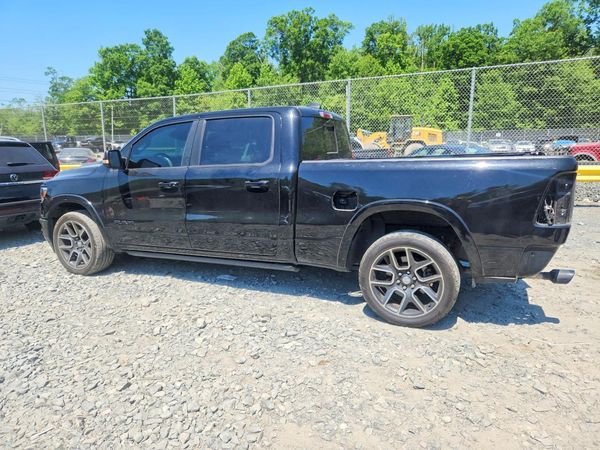 2019 RAM 1500 LARAMIE CREW CAB 4X4