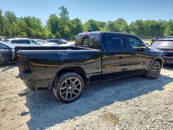 2019 RAM 1500 LARAMIE CREW CAB 4X4
