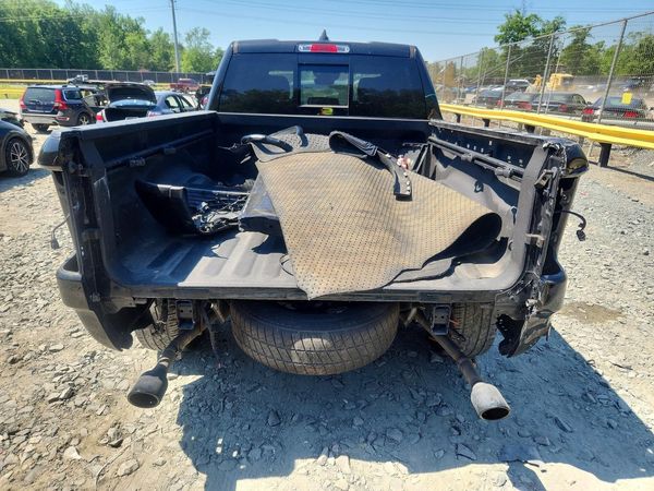 2019 RAM 1500 LARAMIE CREW CAB 4X4