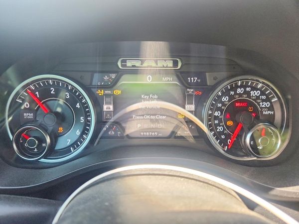 2019 RAM 1500 LARAMIE CREW CAB 4X4