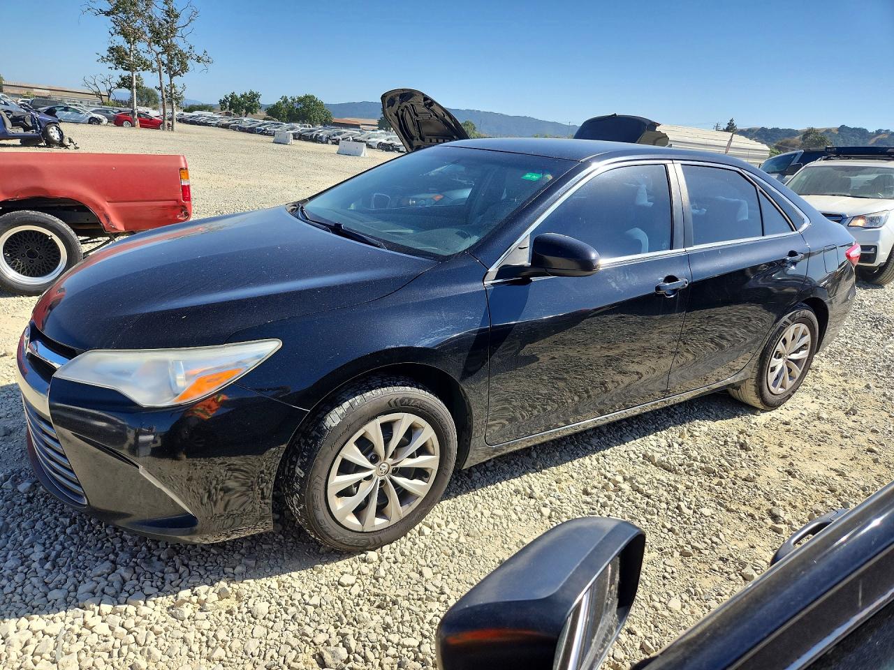 2017 TOYOTA CAMRY