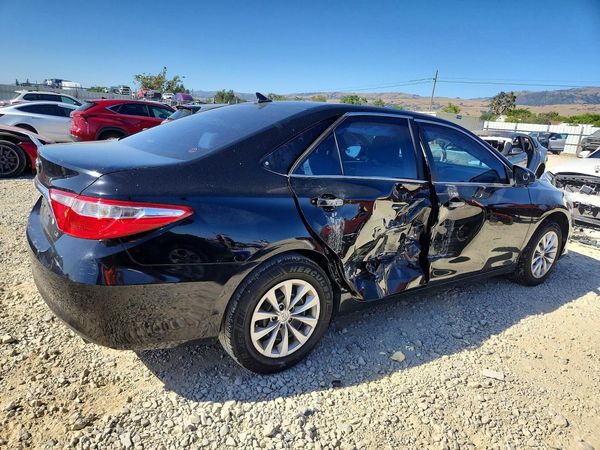 2017 TOYOTA CAMRY