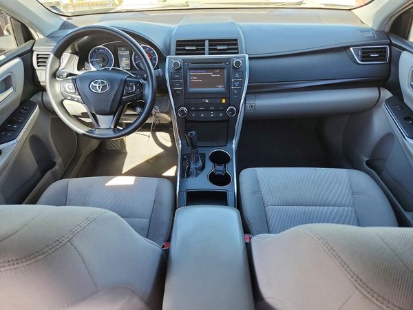 2017 TOYOTA CAMRY
