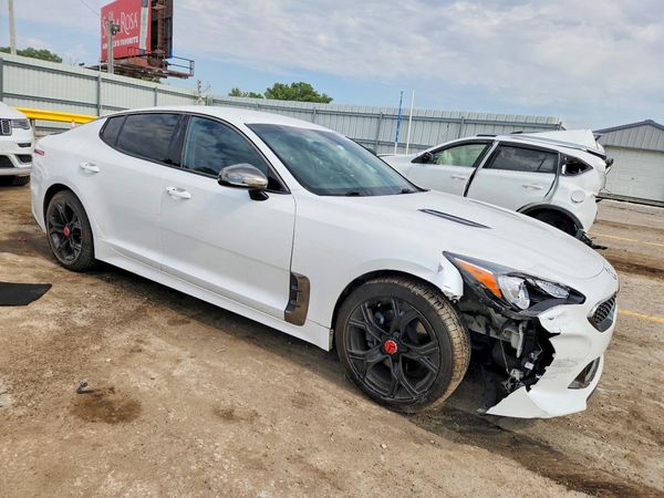 2021 KIA STINGER Base
