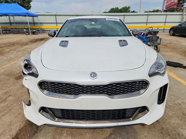 2021 KIA STINGER Base