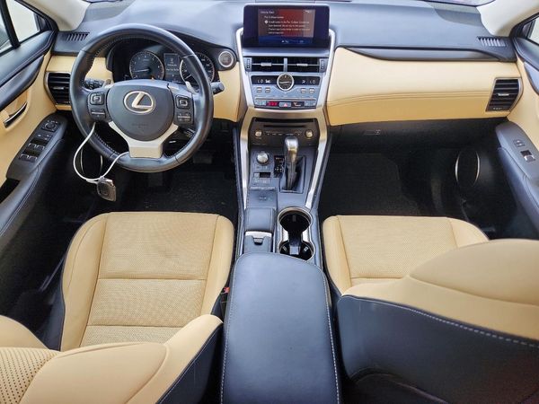 2020 LEXUS NX 300 Comfort
