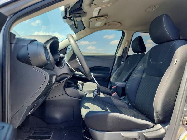 2021 NISSAN KICKS S