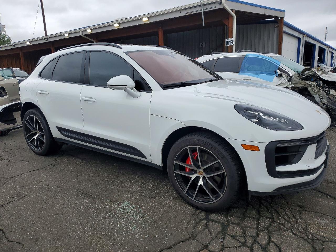 2023 PORSCHE MACAN S