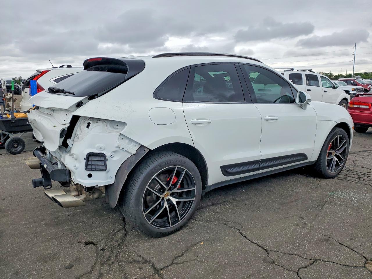 2023 PORSCHE MACAN S