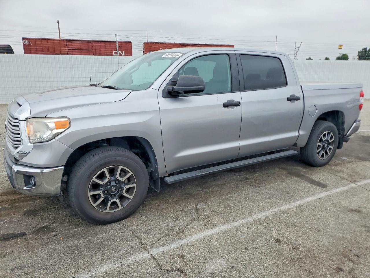 2015 TOYOTA TUNDRA