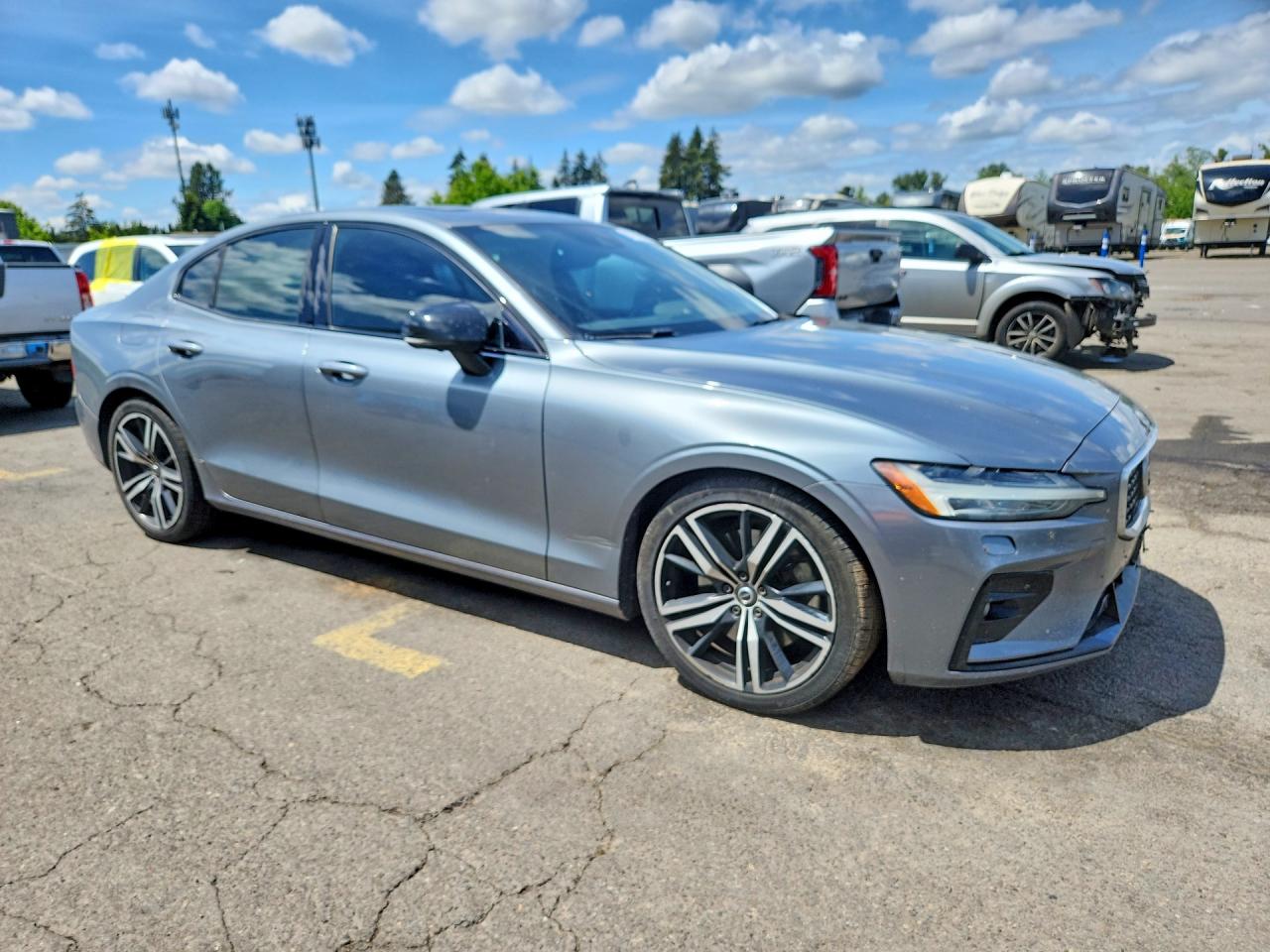 2019 VOLVO S60 R-Design