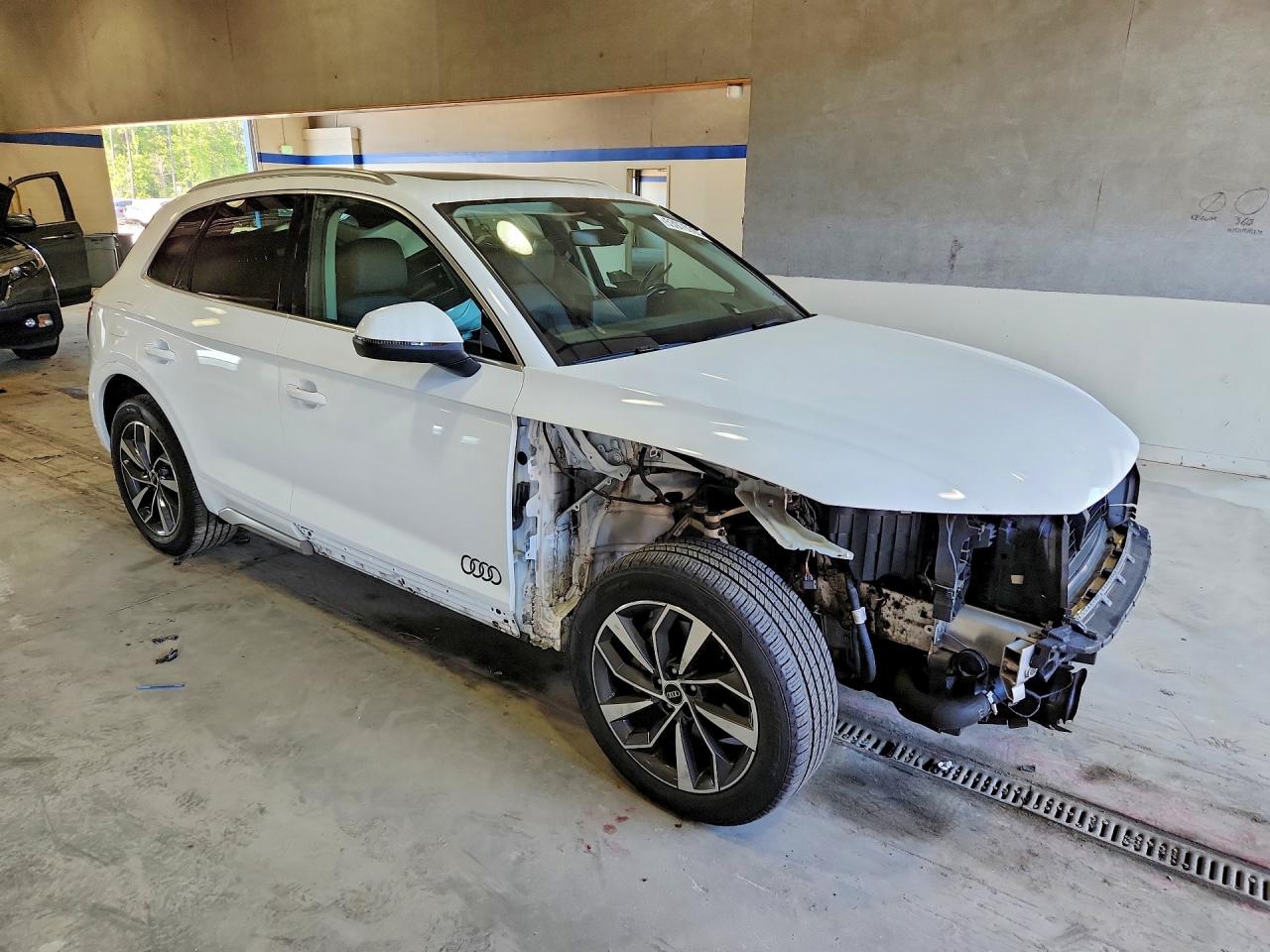 2021 AUDI Q5 quattro Premium