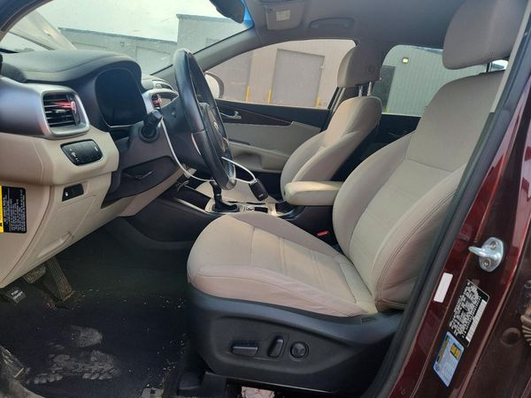 2017 KIA SORENTO L, LX