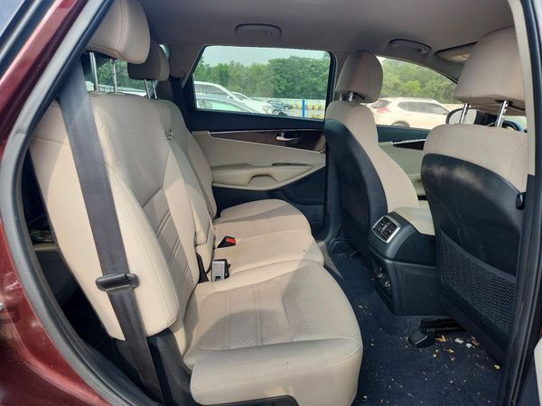 2017 KIA SORENTO L, LX