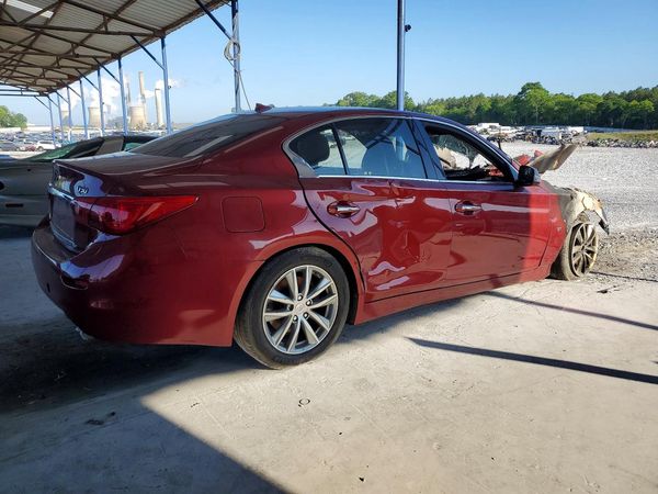 2015 INFINITI Q50