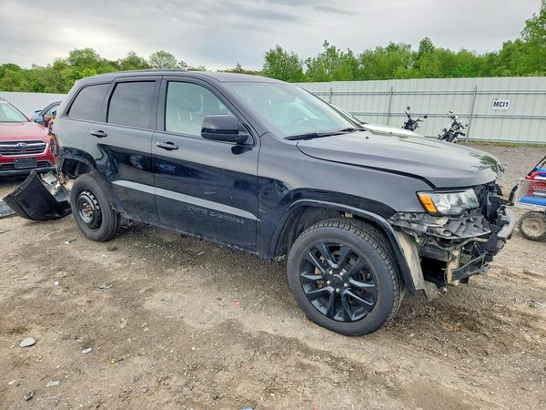 2020 JEEP GRAND CHEROKEE Laredo