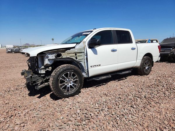 2021 NISSAN TITAN Crew Cab