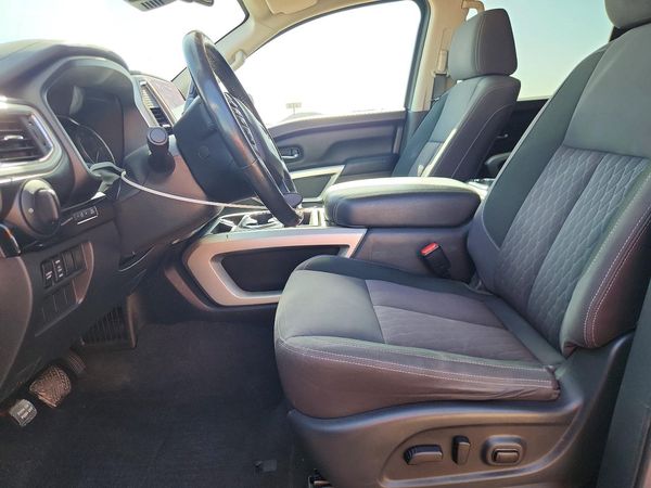 2021 NISSAN TITAN Crew Cab