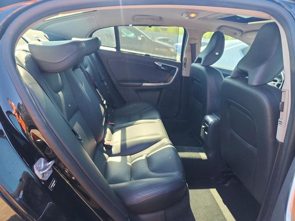 2016 VOLVO S60