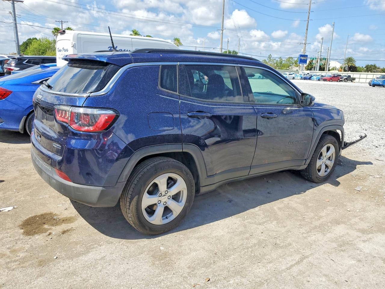 2018 JEEP COMPASS LATITUDE 4X2