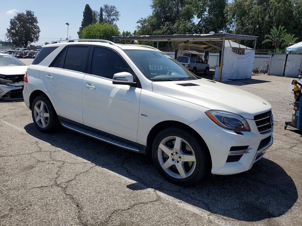 2012 MERCEDES-BENZ ML 550 ML550 4-MATIC