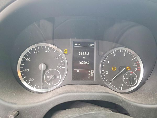2016 MERCEDES-BENZ METRIS
