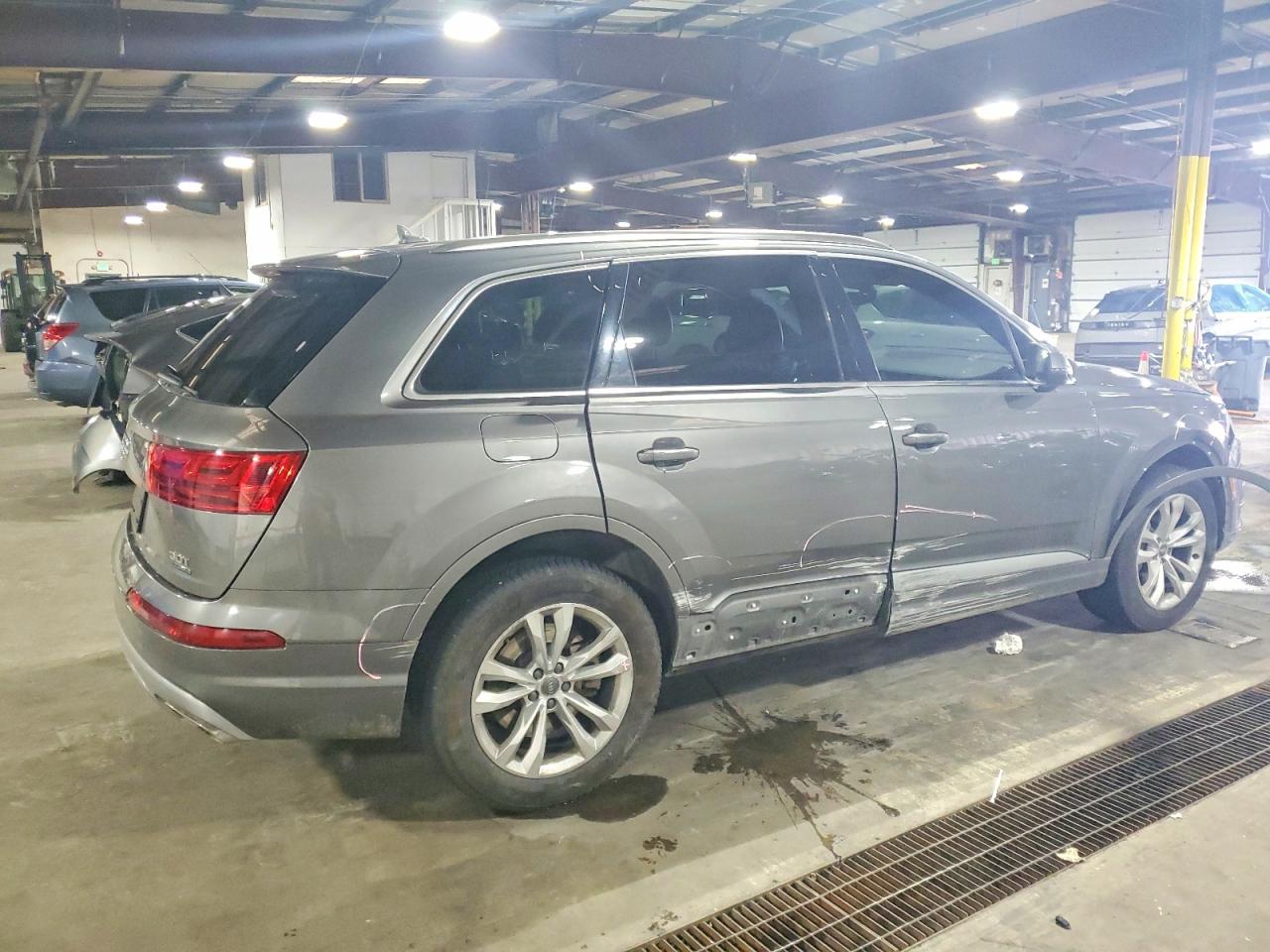 2018 AUDI Q7 quattro Premium Plus