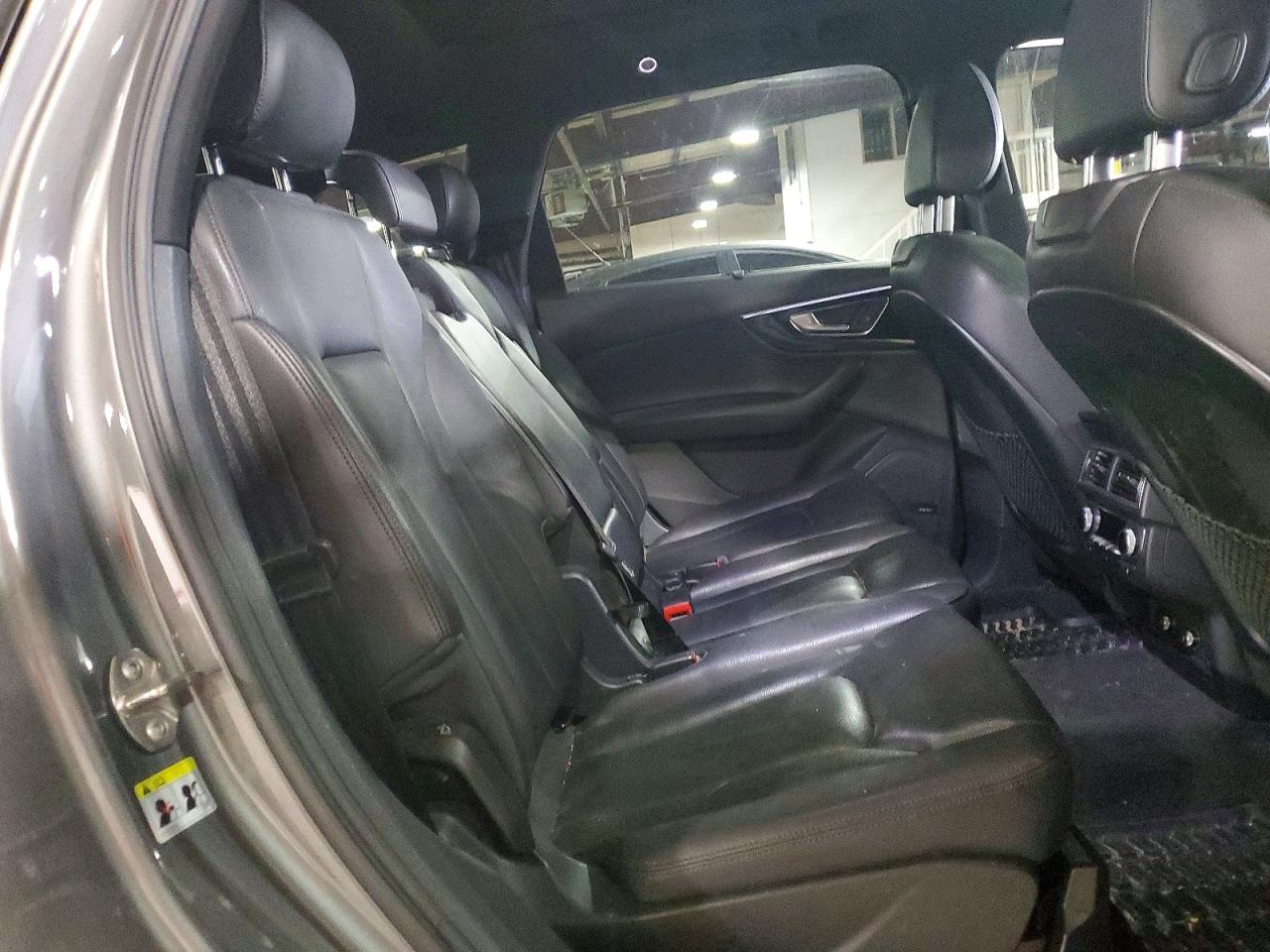 2018 AUDI Q7 quattro Premium Plus