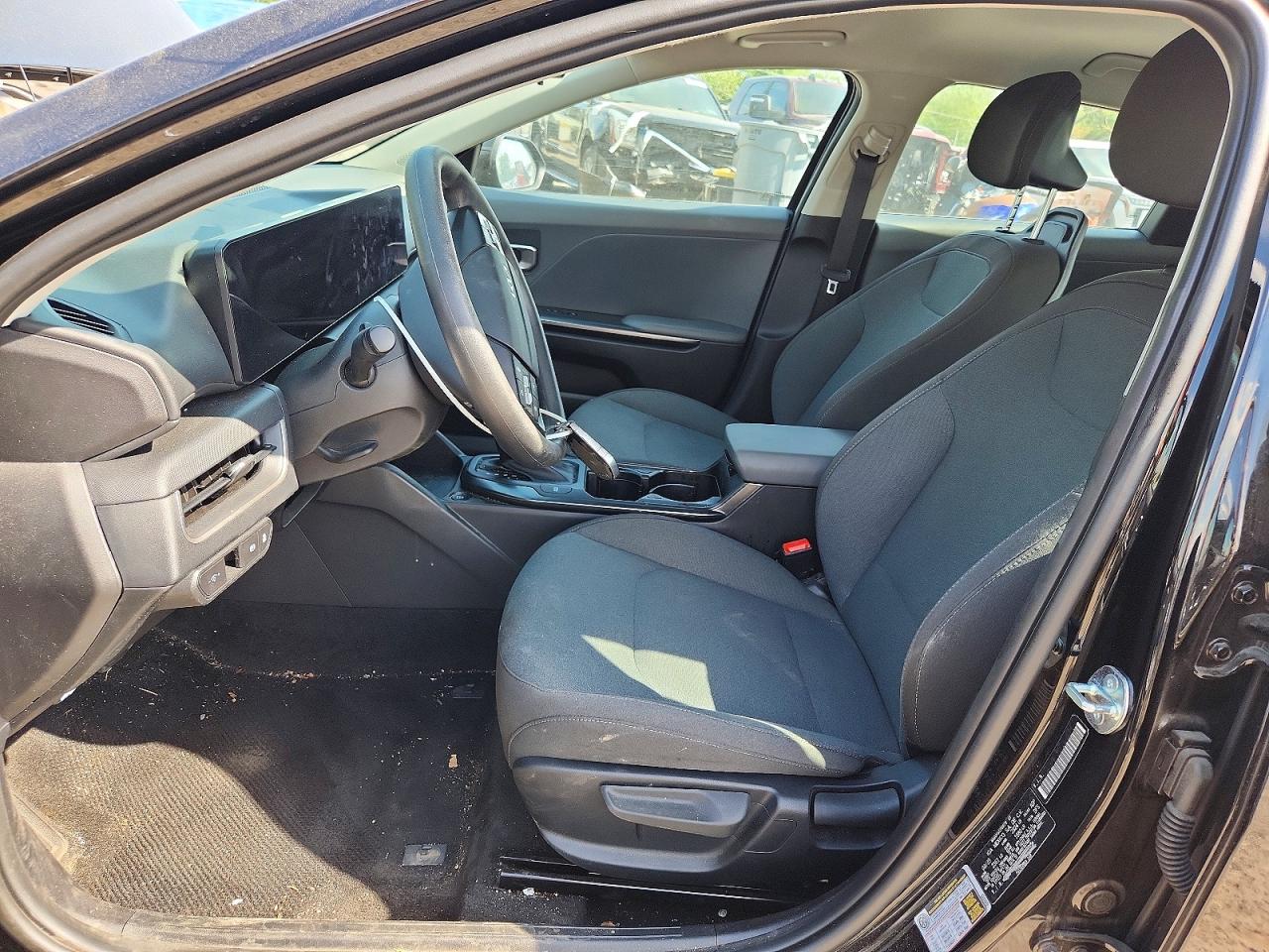 2025 KIA K4 LX, LXS