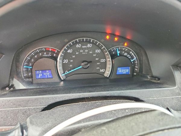 2015 TOYOTA CAMRY