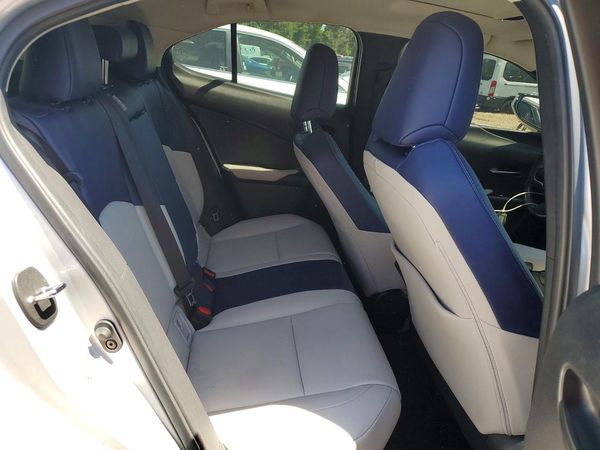 2019 LEXUS UX