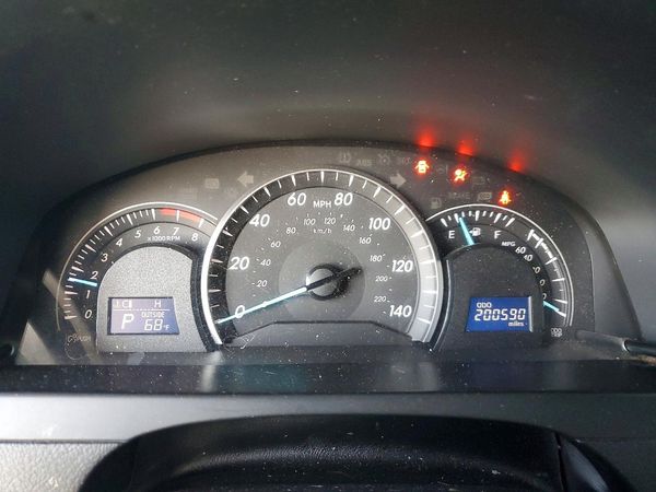2014 TOYOTA CAMRY