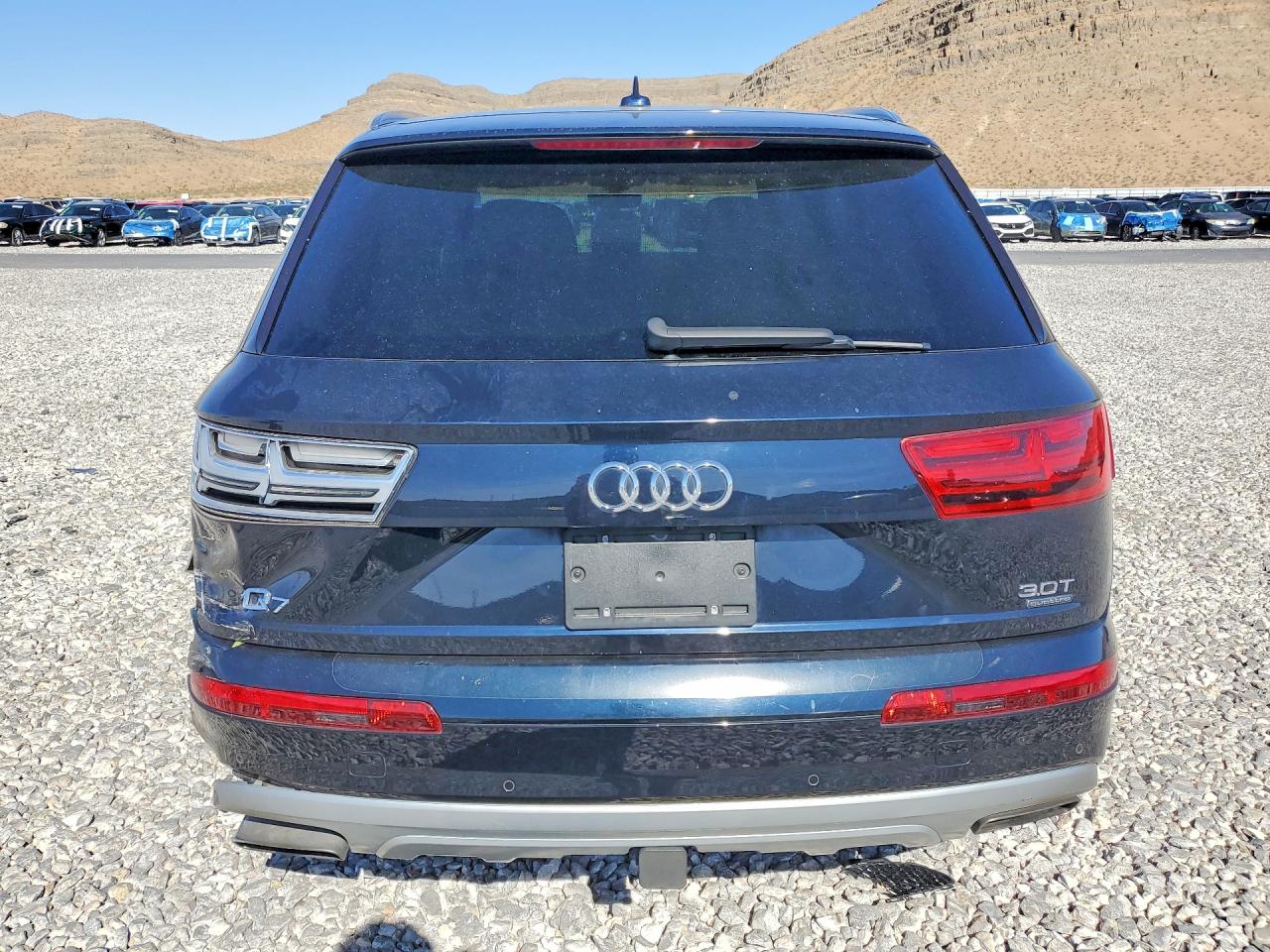 2017 AUDI Q7 quattro Premium Plus