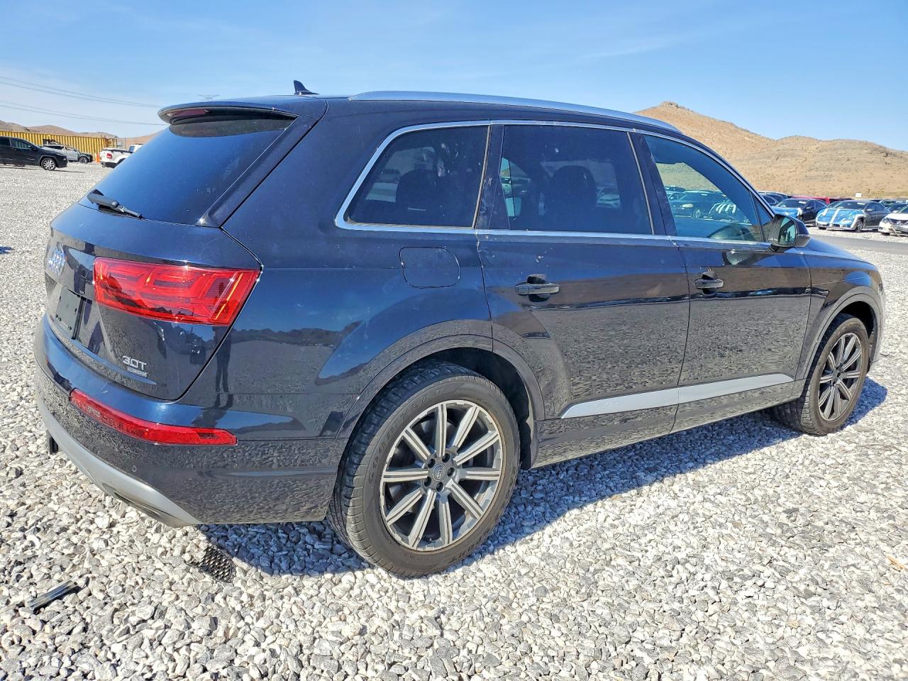 2017 AUDI Q7 quattro Premium Plus