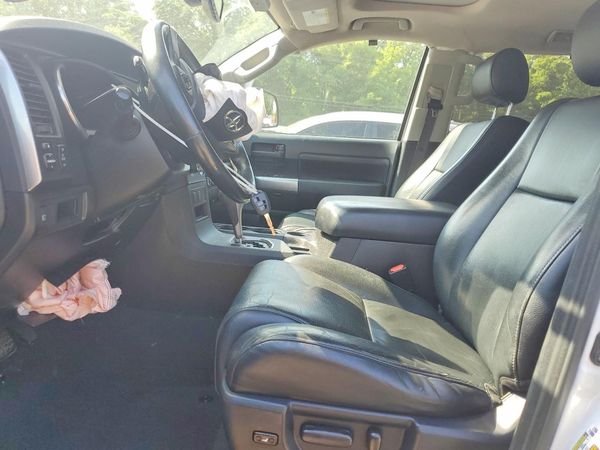 2019 TOYOTA SEQUOIA SR5 grade