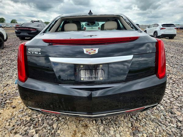2016 CADILLAC XTS