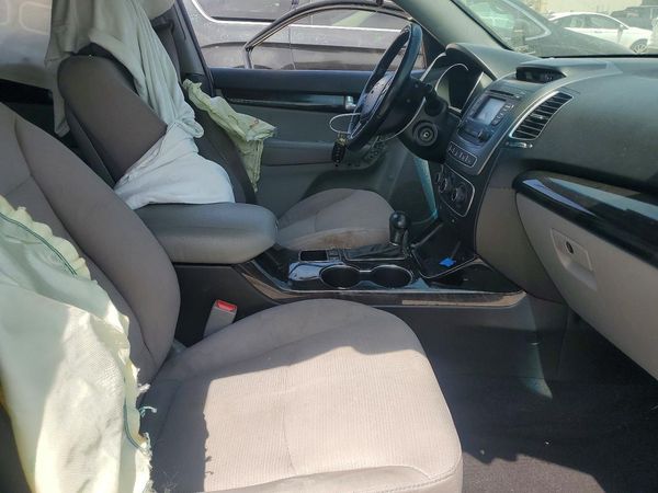 2014 KIA SORENTO