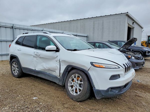 2015 JEEP CHEROKEE LATITUDE 4X4
