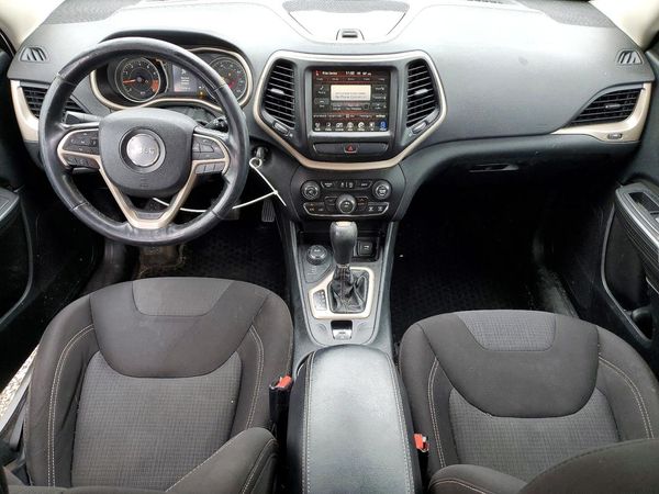 2015 JEEP CHEROKEE LATITUDE 4X4