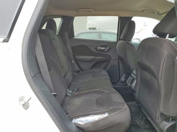 2015 JEEP CHEROKEE LATITUDE 4X4